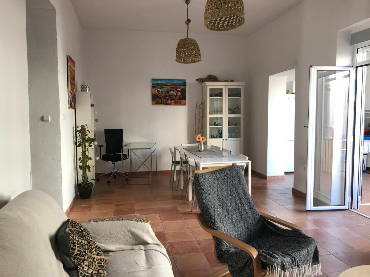 Ferienwohnung Im Zentrum Alicante Dış mekan fotoğraf