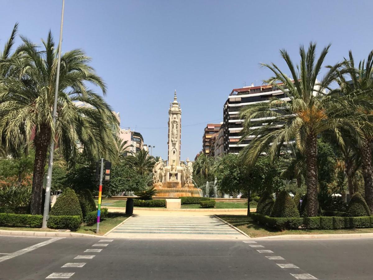 Ferienwohnung Im Zentrum Alicante Dış mekan fotoğraf