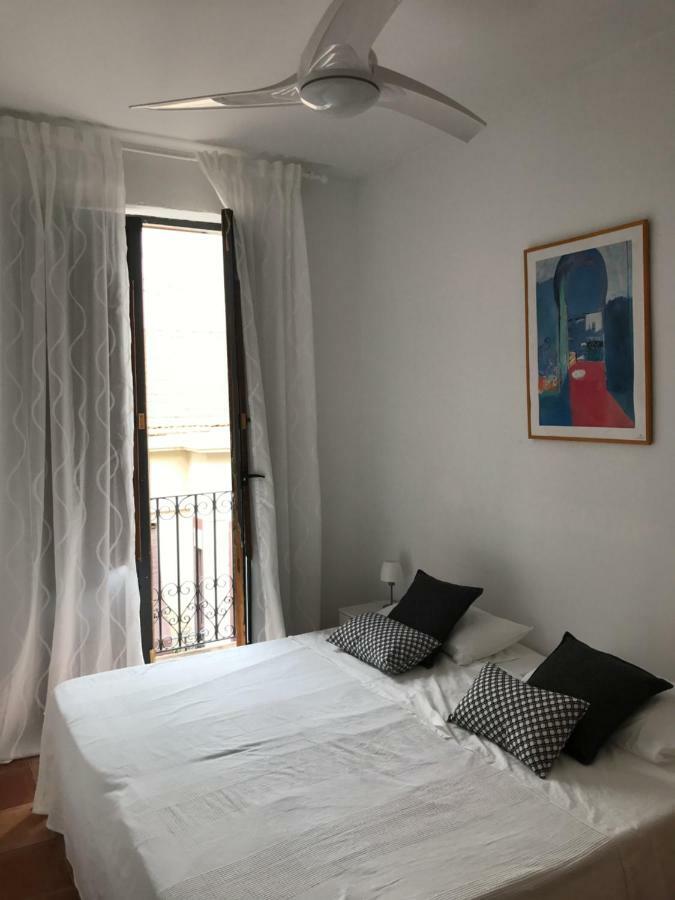 Ferienwohnung Im Zentrum Alicante Dış mekan fotoğraf